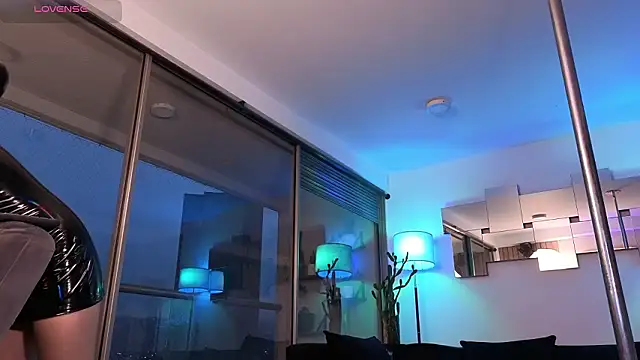 mandi4pole_ 网络视讯表演