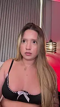 MiaPetit_ লাইভ XXX চ্যাট