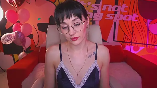 دردشة EviLune الجنسية المباشرة