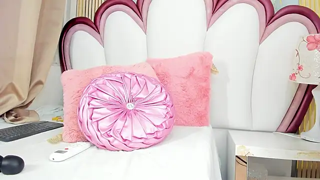 دردشة GianinaLewis الجنسية المباشرة