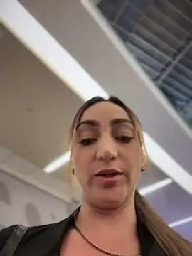 Ninabigtitied Chat XXX in diretta