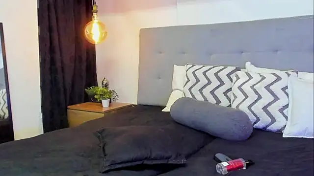 Czat XXX na żywo – KelaniSilva