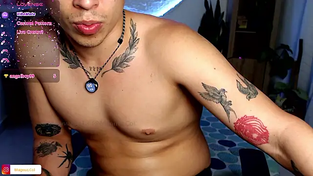 Magnuz_Col Live XXX-chat
