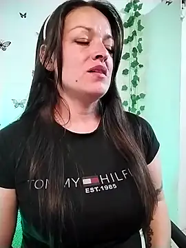 Ivanna_Greey1 লাইভ XXX চ্যাট