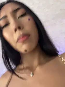 Chat XXX en directo de Tifaanyy_