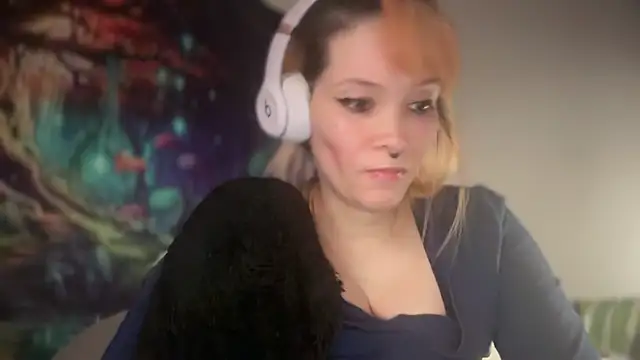 FRRANNKIE: онлайн-секс-чат