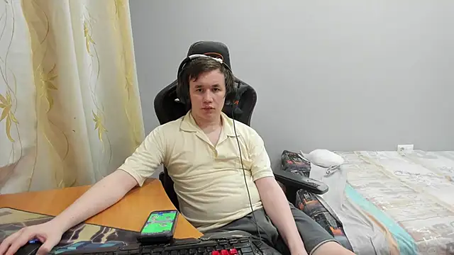 iliaskrisloveのライブXXXチャット