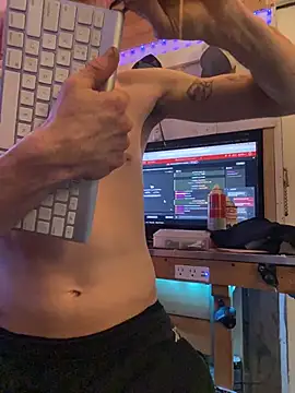 Twist_N_TeaseのライブXXXチャット