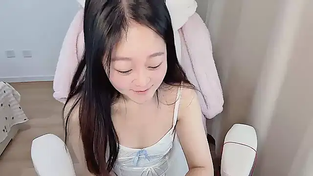 -qianqian 即時 XXX 聊天