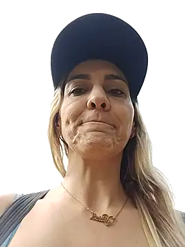 Monita_Med's Webcam Show