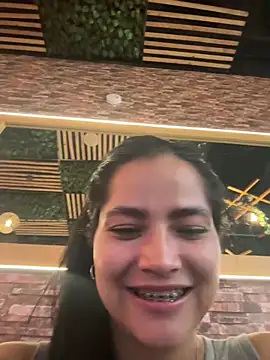 Chat +18 de scarlet-kennedy98 ao vivo