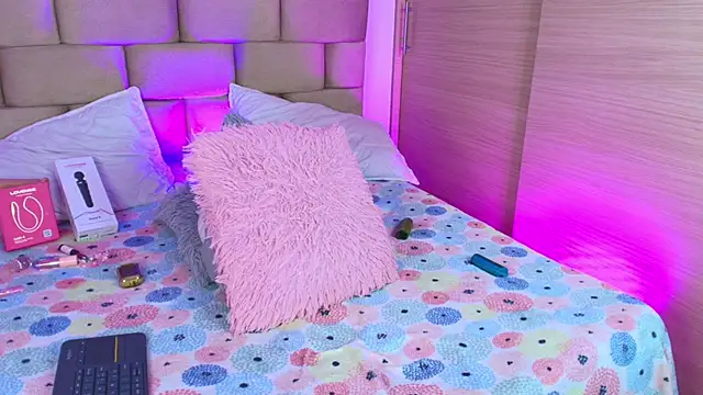 Онлайн чат XXX DANIELA_CADAVID_