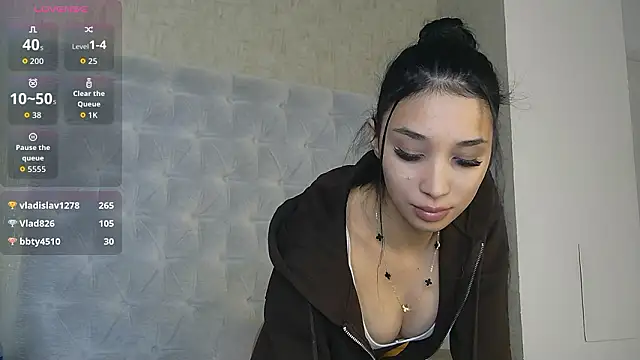 DemmiLove's Live XXX Chat