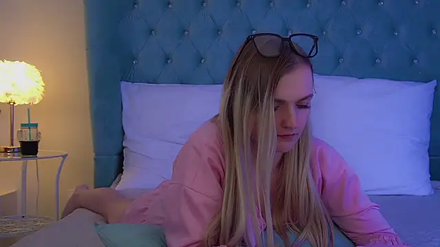 AnnyRaiin Live XXX chat