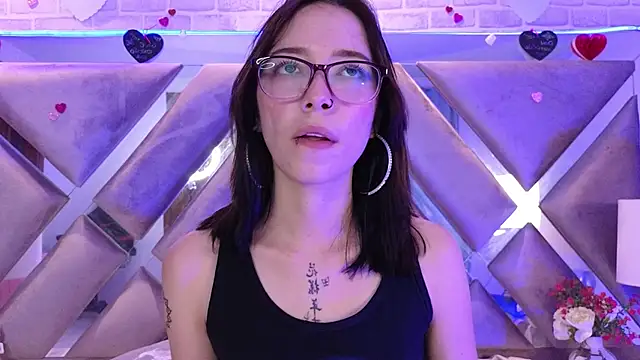 HarperrWestのライブXXXチャット