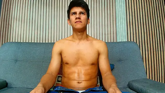 Atlas_desire Adlı Modelin Canlı XXX Sohbeti