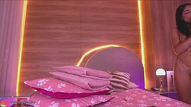 Chat +18 de danna_berlin_ ao vivo