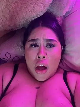 Mia_Cartersn Webbikameraesitys