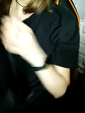 Chat XXX en directo de Aashikalaa