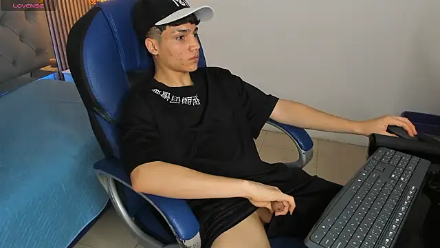 SamBlack_ Show Webcam