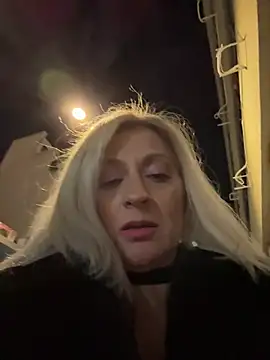 HOTLadyluna Webcam show