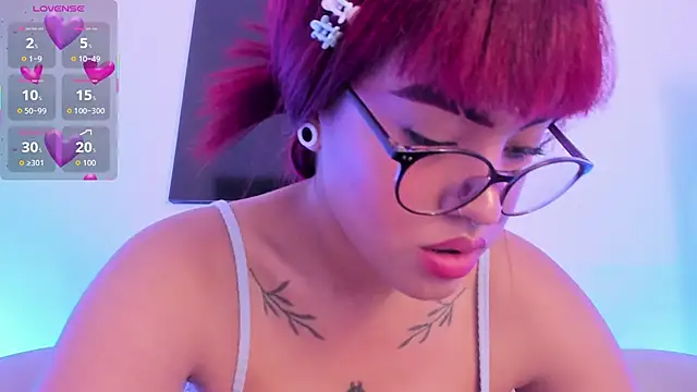 Taylor__Watson Chat XXX live