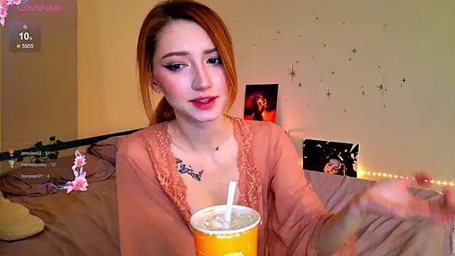 Chat +18 de FoxyChpoxi ao vivo