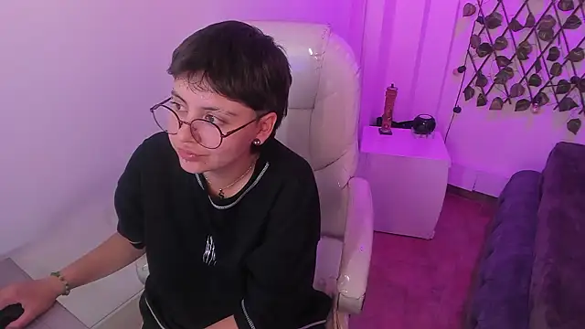 Nathaly_ds Chat XXX live