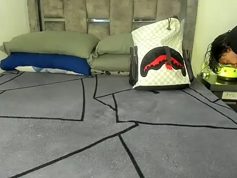 Master_Ruthless77n Webbikameraesitys