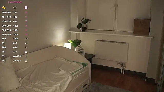 Chat +18 de HannaHayles ao vivo