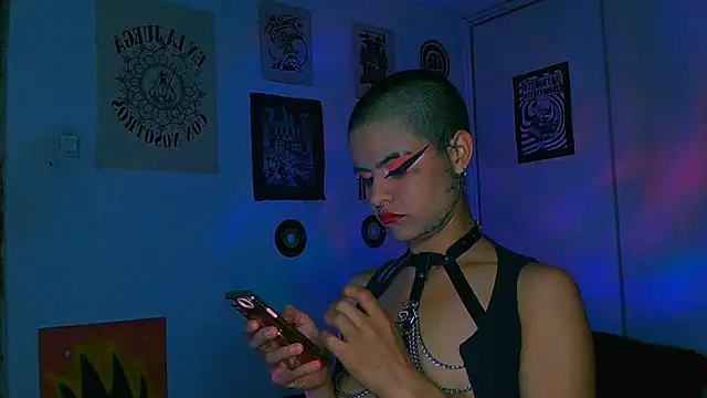 alex_one888n Live XXX chat