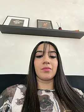 EmmyEvans1n Live XXX chat