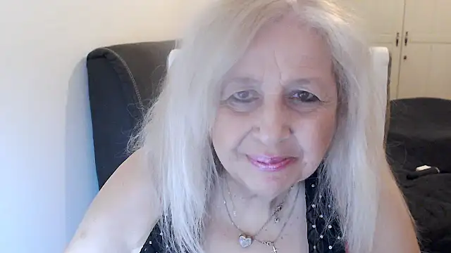 Chat +18 de SusiLifeXXX ao vivo