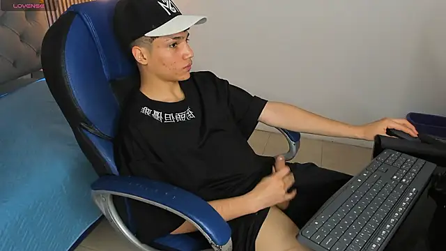 SamBlack_ Show Webcam