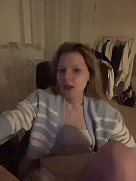 MaryHiggins 即時 XXX 聊天