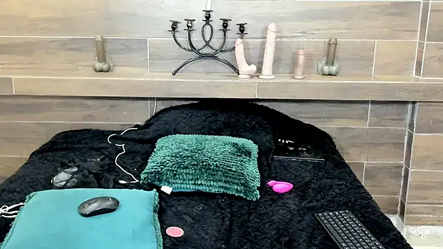 Онлайн чат XXX LorenaVarga