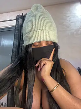 Chat XXX ao vivo de Nabila-hanouna