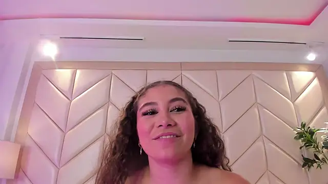 Вебкам-шоу CamilaCastillo