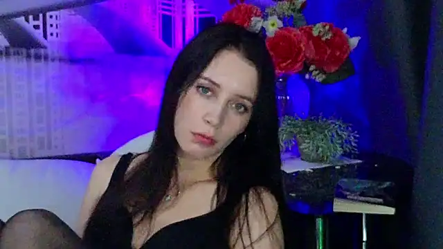 MonicaSweetx: онлайн-секс-чат