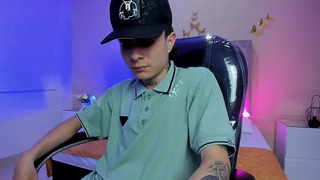 Nascary_FoxのライブXXXチャット