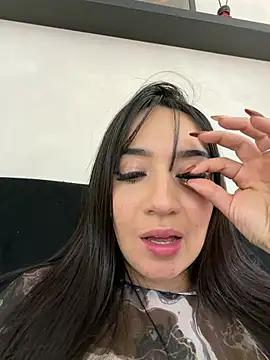 Chatroom XXX en direct de EmmyEvans1