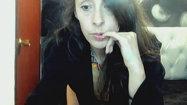 ScarletKings Chat XXX in diretta