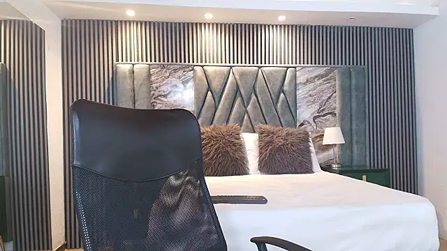 Michael_blue live XXX chat