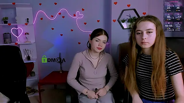 rebecca_smile Chat XXX in diretta