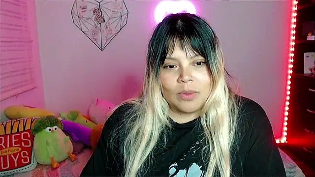 Živý XXX chat EllieMoonX