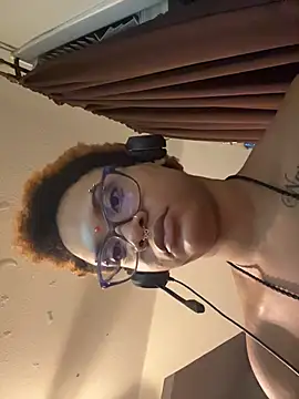 nickytheehawtie's Live XXX Chat