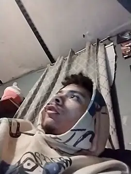 Show de spooky425hd na webcam