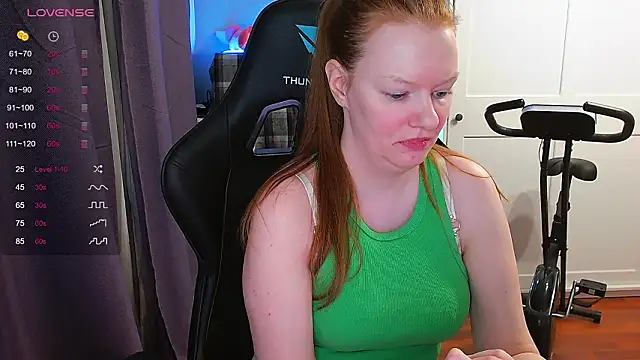 XXX chat uživo modela Lady_Inari