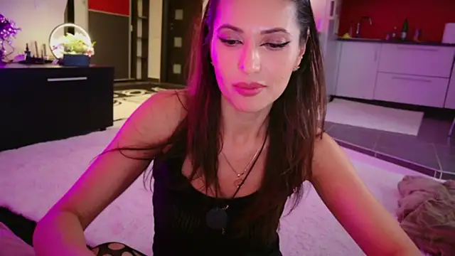 Chat +18 de MissSmiley26 ao vivo