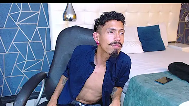 Chat XXX Live NoaahTylor